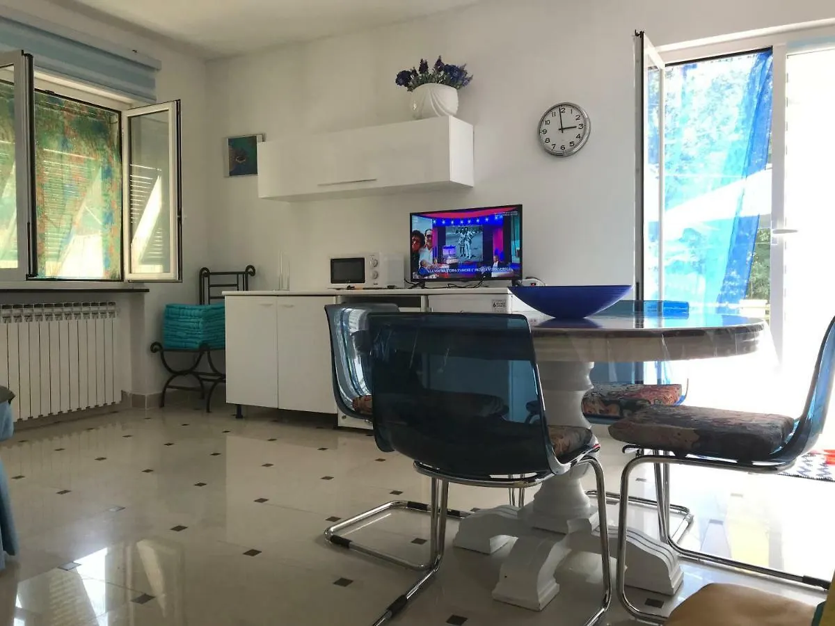Ferienwohnung Chez Christine Arenzano